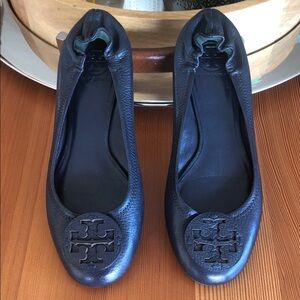 Tory Burch “Tory” Classic Navy Leather Ballet Flats Sz. 10